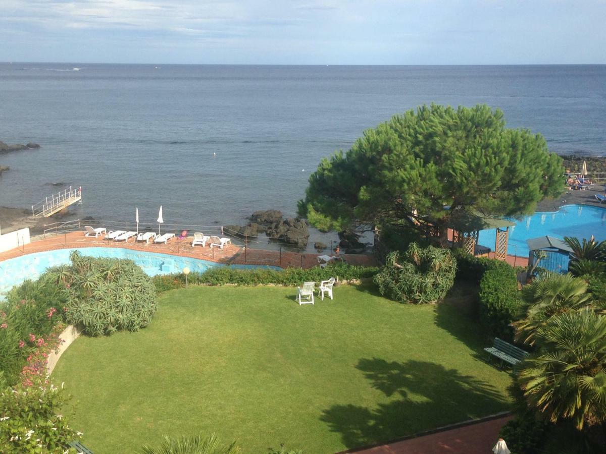 Giardino Sul Mare Apartment Giardini Naxos Exterior photo